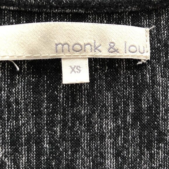MONK & LOU oversized slouchy grey lightweight top. Cap sleeves. Yoga. Fits S XS - Picture 5 of 8